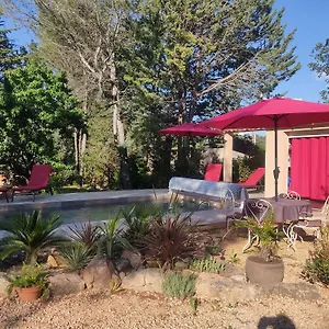 https://olive-safran.fr-provencehotel.com